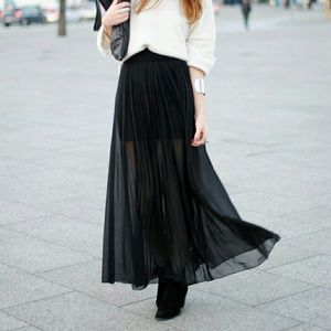 ZARA black maxi skirt - like new