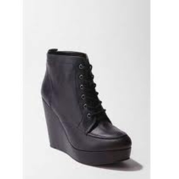Like New: Deena & Ozzy Wedge Bootie