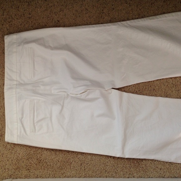 ⛔️BUNDLED⛔️ Gap White Cotton Spandex pants - Picture 3 of 4