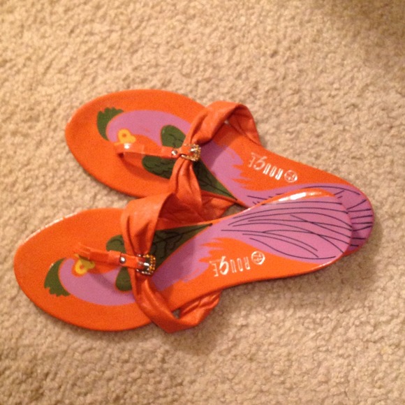 👠🎉Sandals🎉👠 - Picture 3 of 3