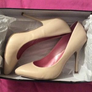 💥SEXY NUDE PUMPS‼️