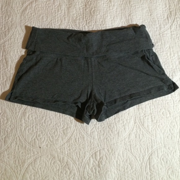 Express Yoga Shorts (Size Small)