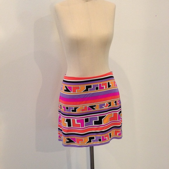 ❌SOLD❌Alice & Trixie neon Aztec silk mini skirt - Picture 4 of 4