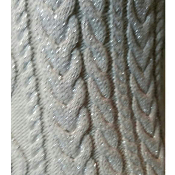 Silver sweater - Picture 2 of 2