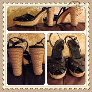 🔴SALE was $20 Blk soft leather high heel sandals