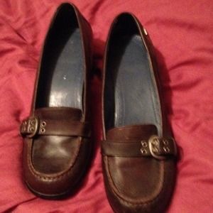 Brown leather Tommy Hilfiger heels