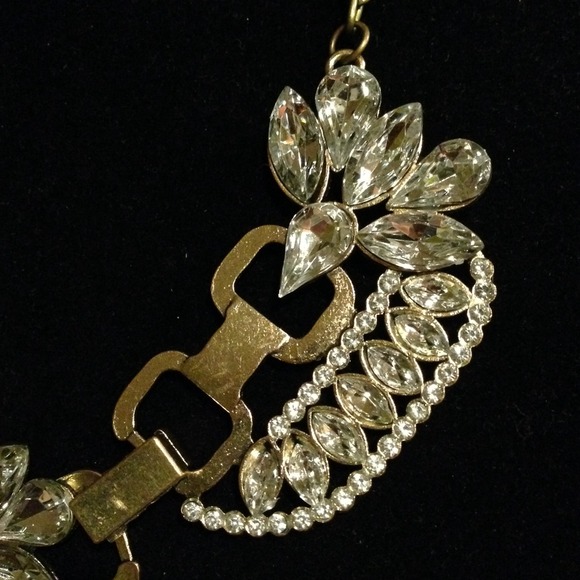 LAST ONE! Made for Me Statement necklace - Picture 4 of 4