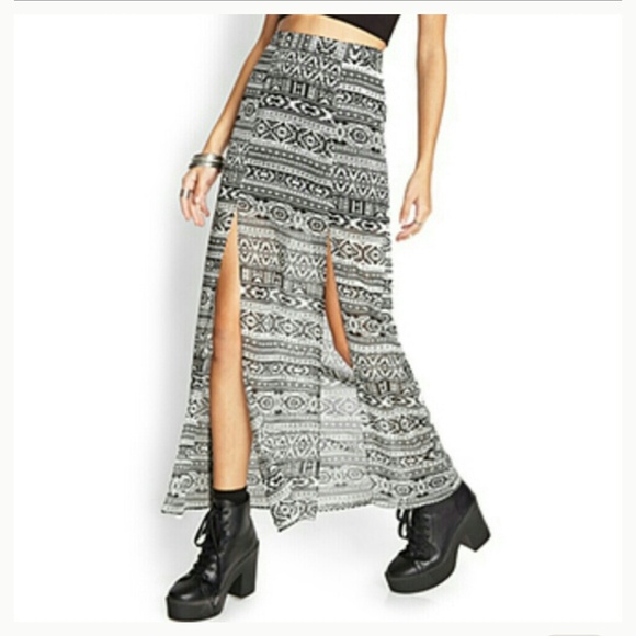 Tribal Print Slit Maxi Skirt