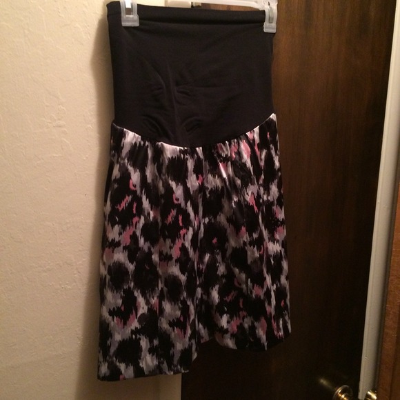 Black and Pink Maternity Skirt.