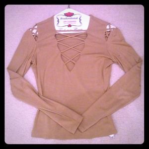 Guess top