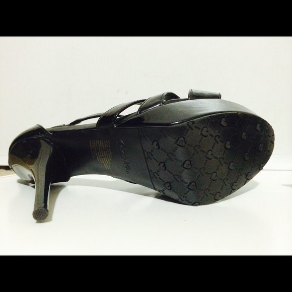 Candie's Black High Heels - Picture 3 of 4