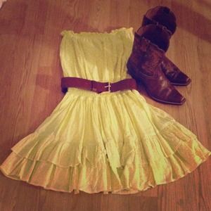 Moda International cute yellow summer dress