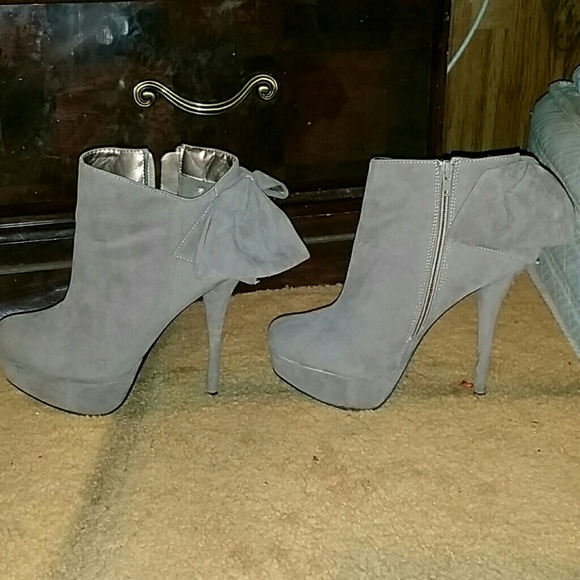 High booties Heels :)