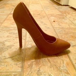 Light brown 5 inch heels