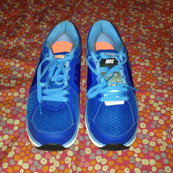 Brand new original nike dual fusion shoes
