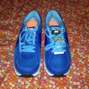 Brand new original nike dual fusion shoes