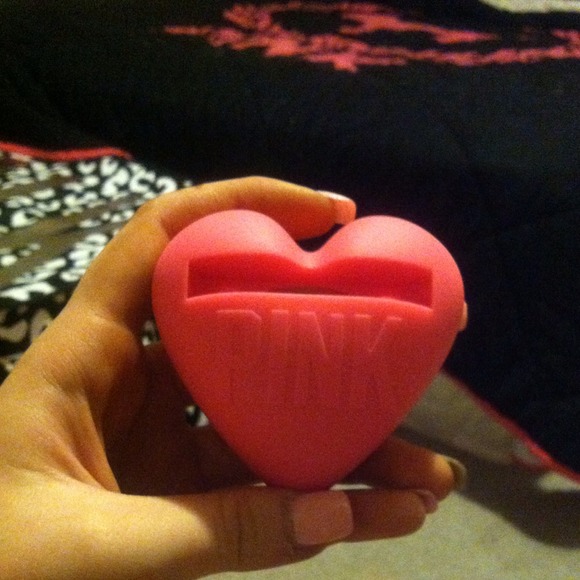 VS PINK mini portable speaker for iPhone4/4s 💗