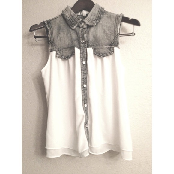 🎈Bundle #8🌷Cute old jeans chiffon top💓 - Picture 2 of 4
