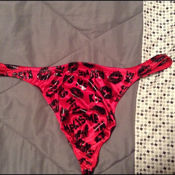 Men's g-string "Kiss" underwear