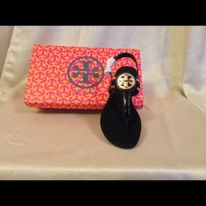 Cassia Flat Thong-Soft Patent Calf