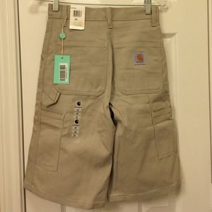 NWT Carhartt cargo Bermudas in khaki