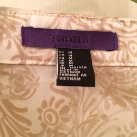 Patterned button down. - Picture 4 of 4