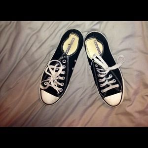 Black converse all-stars