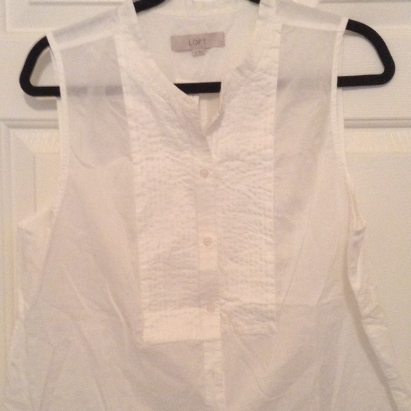 NWT LOFT sleeveless cotton blouse with mini pleats
