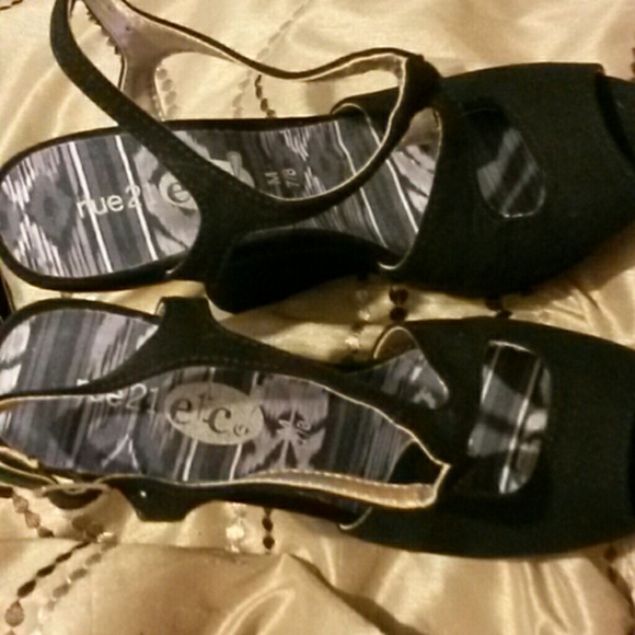 Wedges - Picture 1 of 3