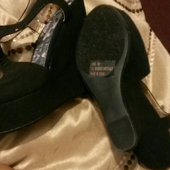 Wedges - Picture 3 of 3