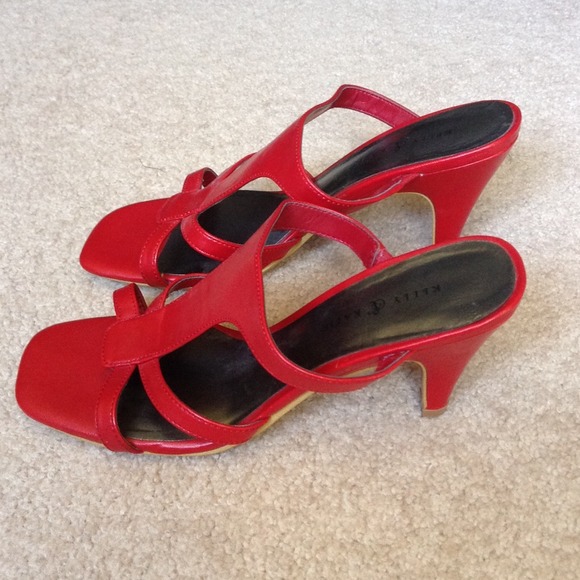 Kelly & Katie red heeled sandals