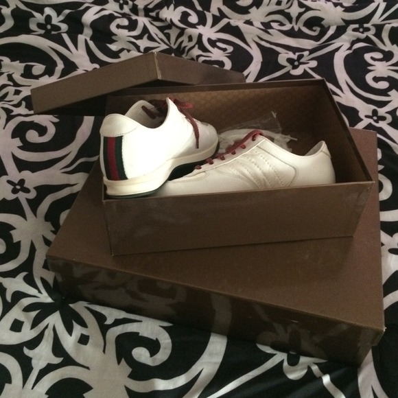 Gucci old school sneakers