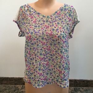 FLORAL TOP LACE BACK