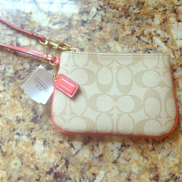 Coach Clutches & Wallets - Coach wristlet