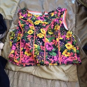 Crop top