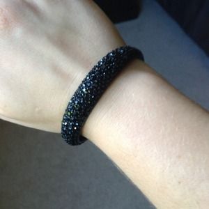 EXPRESS black rhinestone magnetic bracelet
