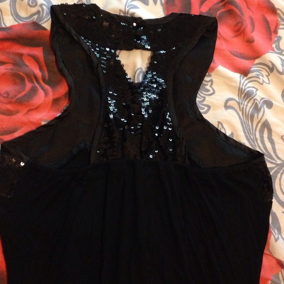 Top - Picture 2 of 4