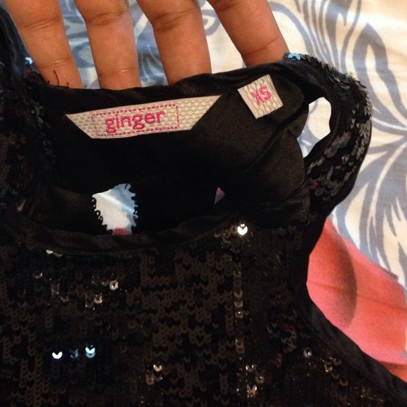 Top - Picture 3 of 4