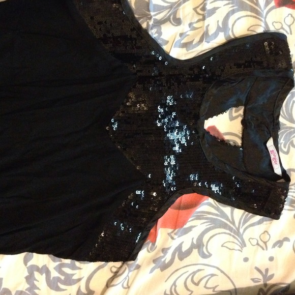 Top - Picture 4 of 4