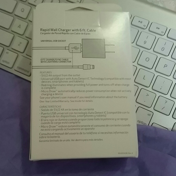 Charger for Ipod IPhone & ipad - Picture 2 of 4