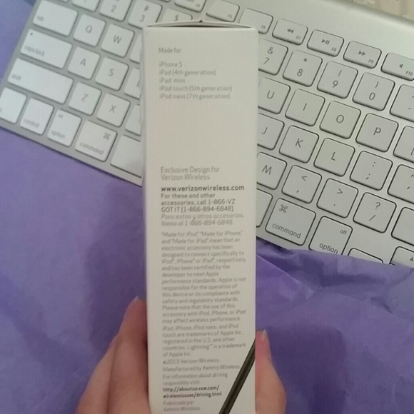 Charger for Ipod IPhone & ipad - Picture 3 of 4