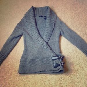 REDUCED PRICE MODA international sweater
