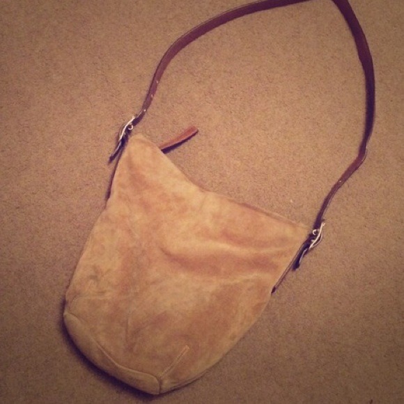 Coach Handbags - 3/$30♒️COACH Tan Classic Suede Bucket Hobo Bag