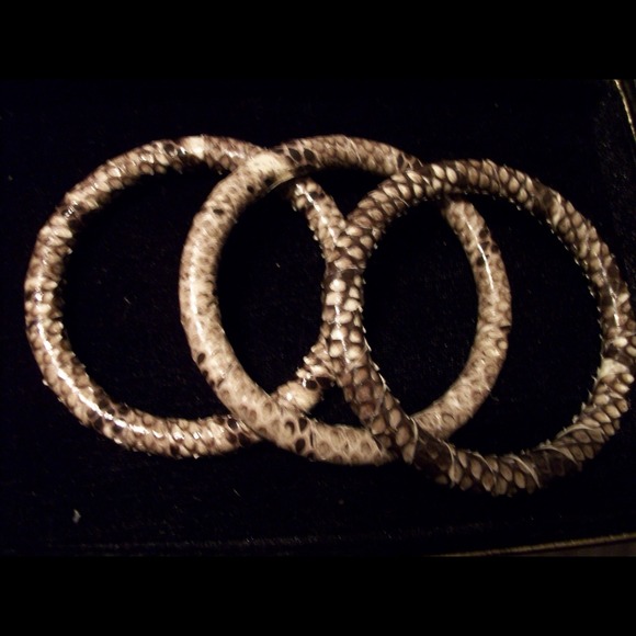 Snake bangles - Picture 2 of 2
