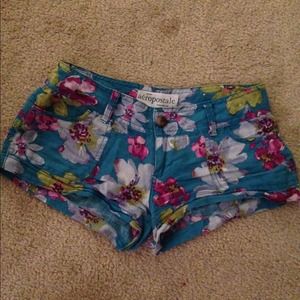 Floral linen shorts