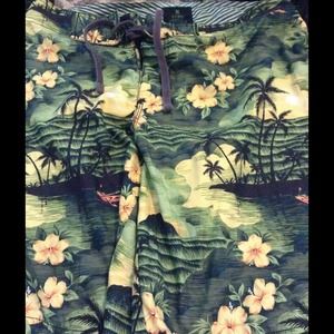 Old navy men's swim trunks