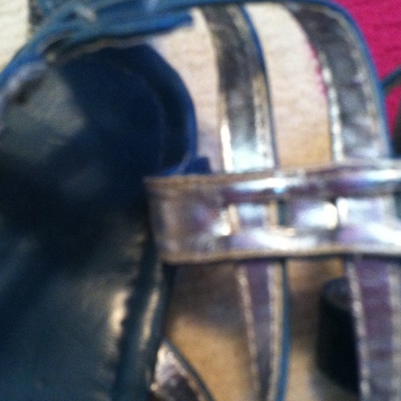 Sandals - Picture 3 of 3