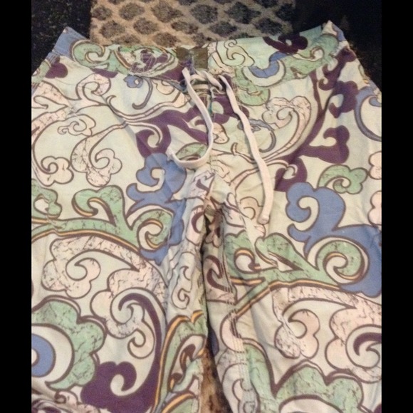 Old Navy men's swim trunks