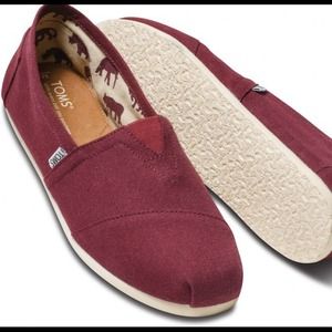 Toms burgundy