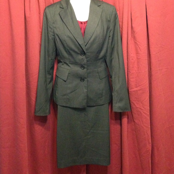 Dark Grey Banana Republic Suit